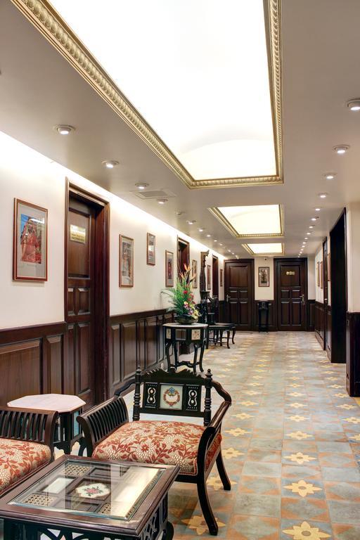 Palace On Ganges - Heritage Hotel Varanasi Exterior photo