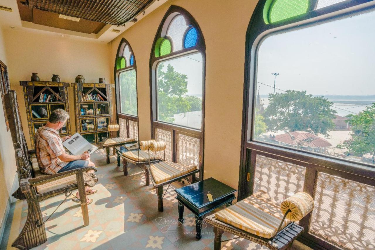 Palace On Ganges - Heritage Hotel Varanasi Exterior photo