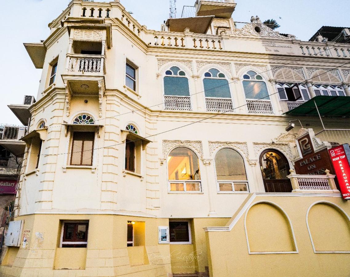Palace On Ganges - Heritage Hotel Varanasi Exterior photo
